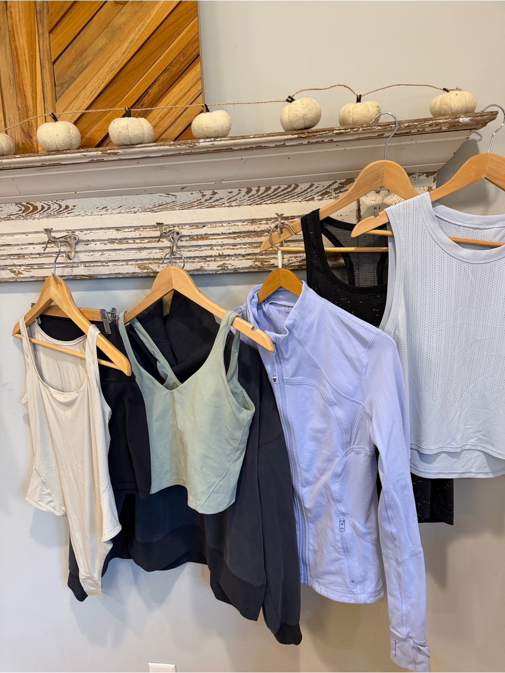 Lululemon 7 Piece Bundle Size 8.